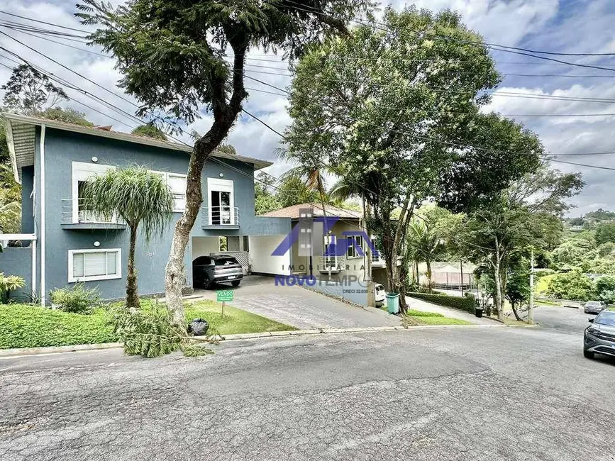Sobrado com 3 quartos à venda, 692m2 em Nova Higienópolis, Jandira - SP - imagem 2 Foto 2 de Sobrado com 3 quartos à venda, 692m2 em Nova Higienópolis, Jandira - SP