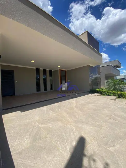 Casa de Condomínio com 3 quartos à venda, 253m2 em Residencial Maria Júlia, Sao Jose Do Rio Preto - SP - imagem 3 Foto 3 de Casa de Condomínio com 3 quartos à venda, 253m2 em Residencial Maria Júlia, Sao Jose Do Rio Preto - SP