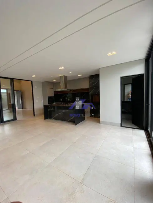 Casa de Condomínio com 3 quartos à venda, 270m2 em Residencial Maria Júlia, Sao Jose Do Rio Preto - SP - imagem 7 Foto 7 de Casa de Condomínio com 3 quartos à venda, 270m2 em Residencial Maria Júlia, Sao Jose Do Rio Preto - SP