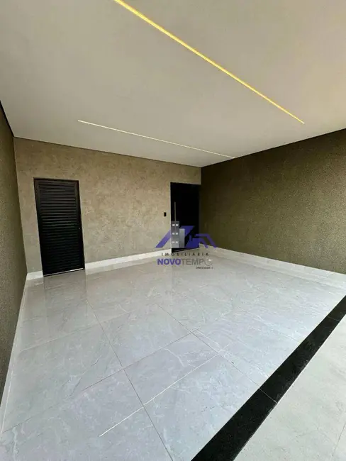 Casa de Condomínio com 3 quartos à venda, 200m2 em Parque das Amoras II, Sao Jose Do Rio Preto - SP - imagem 2 Foto 2 de Casa de Condomínio com 3 quartos à venda, 200m2 em Parque das Amoras II, Sao Jose Do Rio Preto - SP