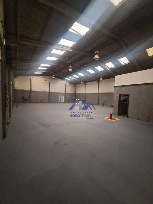 Armazém / Galpão para alugar, 1012m2 em Jardim Califórnia, Barueri - SP - imagem 6 Foto 6 de Armazém / Galpão para alugar, 1012m2 em Jardim Califórnia, Barueri - SP