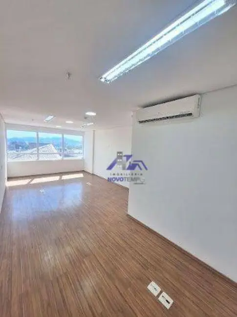Foto 2 de Sala Comercial para alugar, 33m2 em Alphaville Industrial, Barueri - SP