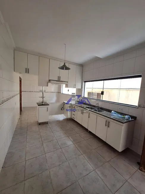 Casa de Condomínio com 4 quartos para alugar, 526m2 em Santana De Parnaiba - SP - imagem 6 Foto 6 de Casa de Condomínio com 4 quartos para alugar, 526m2 em Santana De Parnaiba - SP