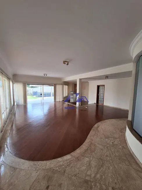 Casa de Condomínio com 4 quartos para alugar, 526m2 em Santana De Parnaiba - SP - imagem 3 Foto 3 de Casa de Condomínio com 4 quartos para alugar, 526m2 em Santana De Parnaiba - SP