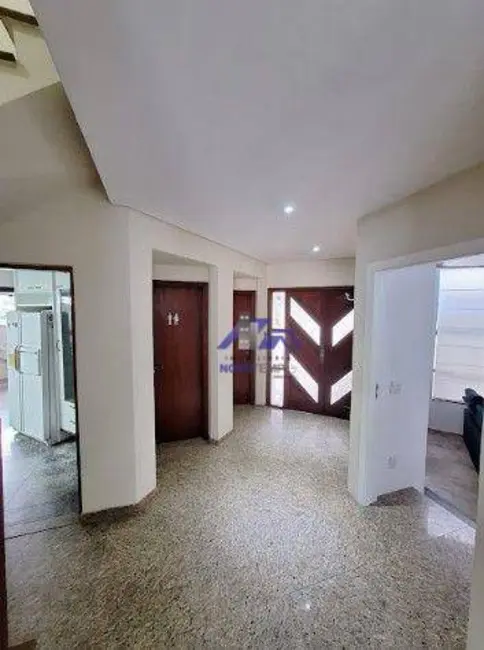 Casa de Condomínio com 4 quartos para alugar, 560m2 em Barueri - SP - imagem 8 Foto 8 de Casa de Condomínio com 4 quartos para alugar, 560m2 em Barueri - SP