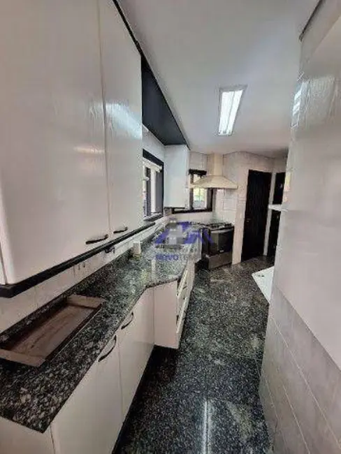 Casa de Condomínio com 4 quartos para alugar, 560m2 em Barueri - SP - imagem 6 Foto 6 de Casa de Condomínio com 4 quartos para alugar, 560m2 em Barueri - SP