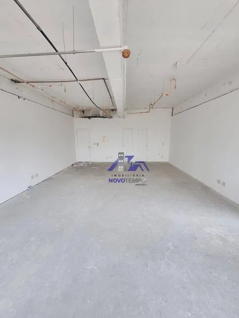 Foto 4 de Sala Comercial para alugar, 61m2 em Alphaville Conde II, Barueri - SP