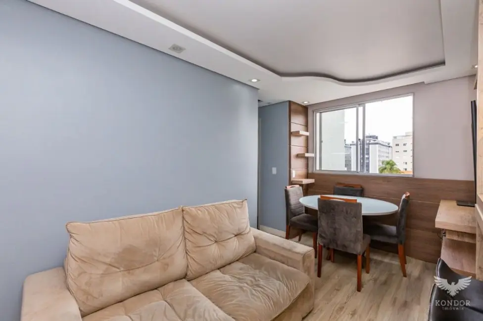 Foto 2 de Apartamento com 2 quartos à venda, 46m2 em Santa Cândida, Curitiba - PR
