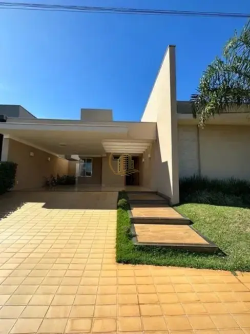 Foto 1 de Casa de Condomínio com 3 quartos para alugar, 180m2 em Mirassol - SP