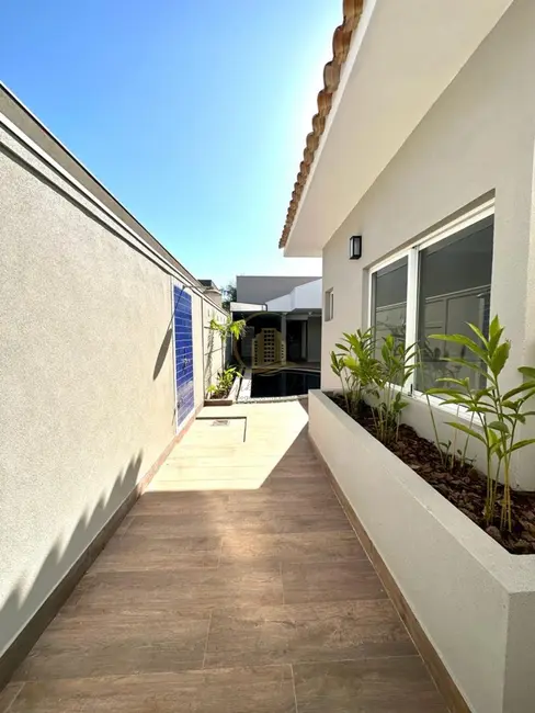 Foto 2 de Casa de Condomínio com 3 quartos à venda e para alugar, 238m2 em Residencial Marcia, Sao Jose Do Rio Preto - SP
