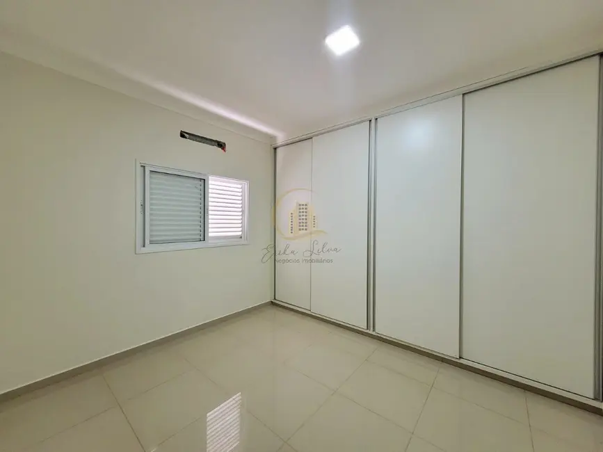 Casa de Condomínio com 3 quartos para alugar, 235m2 em Parque Residencial Damha V, Sao Jose Do Rio Preto - SP - imagem 9 Foto 9 de Casa de Condomínio com 3 quartos para alugar, 235m2 em Parque Residencial Damha V, Sao Jose Do Rio Preto - SP