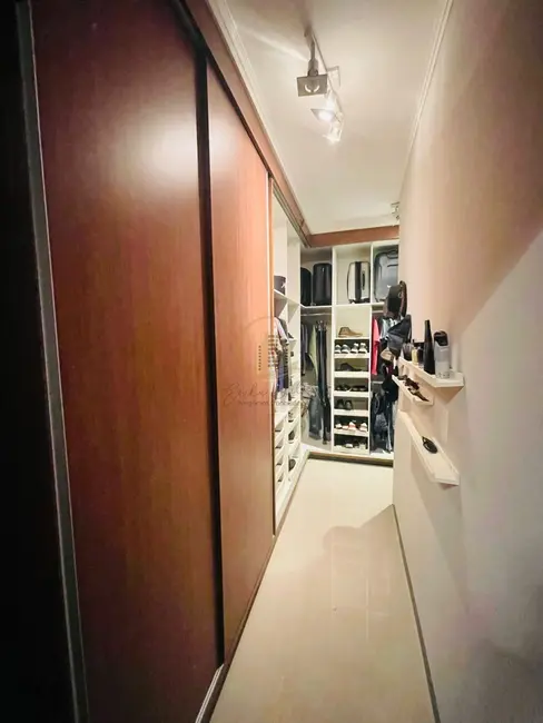 Casa de Condomínio com 3 quartos para alugar, 235m2 em Parque Residencial Damha VI, Sao Jose Do Rio Preto - SP - imagem 5 Foto 5 de Casa de Condomínio com 3 quartos para alugar, 235m2 em Parque Residencial Damha VI, Sao Jose Do Rio Preto - SP