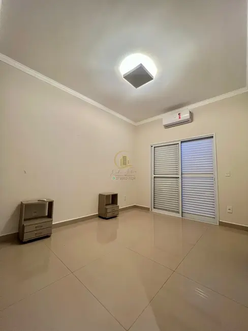 Casa de Condomínio com 4 quartos à venda, 256m2 em Quinta do Golfe Jardins, Sao Jose Do Rio Preto - SP - imagem 8 Foto 8 de Casa de Condomínio com 4 quartos à venda, 256m2 em Quinta do Golfe Jardins, Sao Jose Do Rio Preto - SP