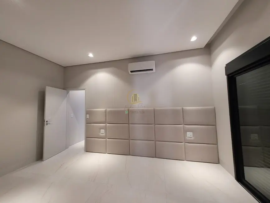 Foto 9 de Casa de Condomínio com 3 quartos à venda, 247m2 em Sao Jose Do Rio Preto - SP