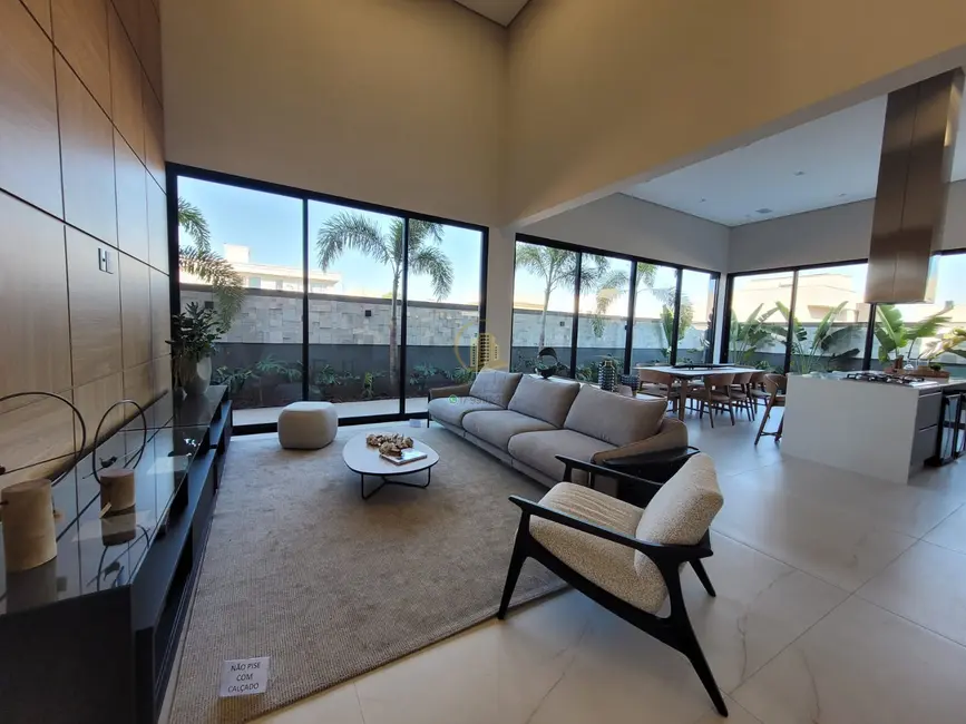 Foto 1 de Casa de Condomínio com 3 quartos à venda, 247m2 em Sao Jose Do Rio Preto - SP