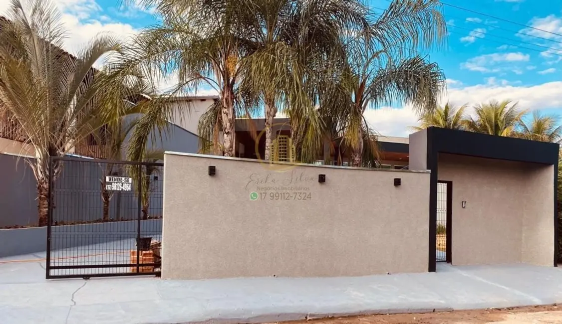 Foto 6 de Casa de Condomínio com 5 quartos à venda e para alugar, 400m2 em Fronteira - MG