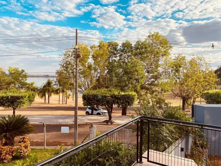 Foto 5 de Casa de Condomínio com 5 quartos à venda e para alugar, 400m2 em Fronteira - MG