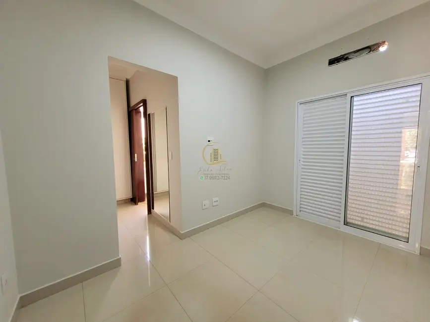 Casa de Condomínio com 3 quartos à venda, 160m2 em Condomínio Village Rio Preto, Sao Jose Do Rio Preto - SP - imagem 3 Foto 3 de Casa de Condomínio com 3 quartos à venda, 160m2 em Condomínio Village Rio Preto, Sao Jose Do Rio Preto - SP