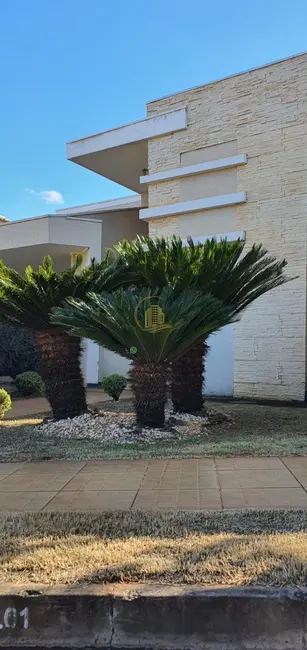 Casa de Condomínio com 3 quartos à venda, 200m2 em Residencial Gaivota I, Sao Jose Do Rio Preto - SP - imagem 4 Foto 4 de Casa de Condomínio com 3 quartos à venda, 200m2 em Residencial Gaivota I, Sao Jose Do Rio Preto - SP