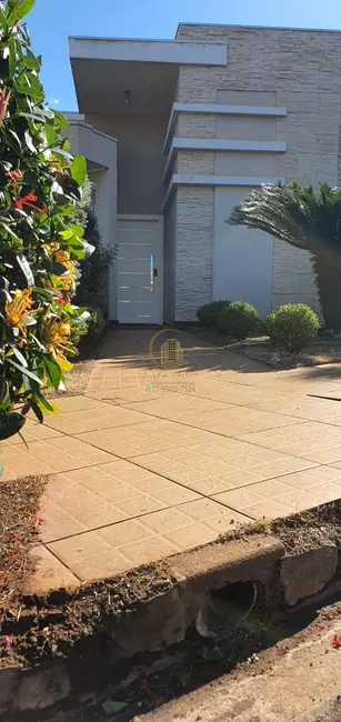 Casa de Condomínio com 3 quartos à venda, 200m2 em Residencial Gaivota I, Sao Jose Do Rio Preto - SP - imagem 9 Foto 9 de Casa de Condomínio com 3 quartos à venda, 200m2 em Residencial Gaivota I, Sao Jose Do Rio Preto - SP