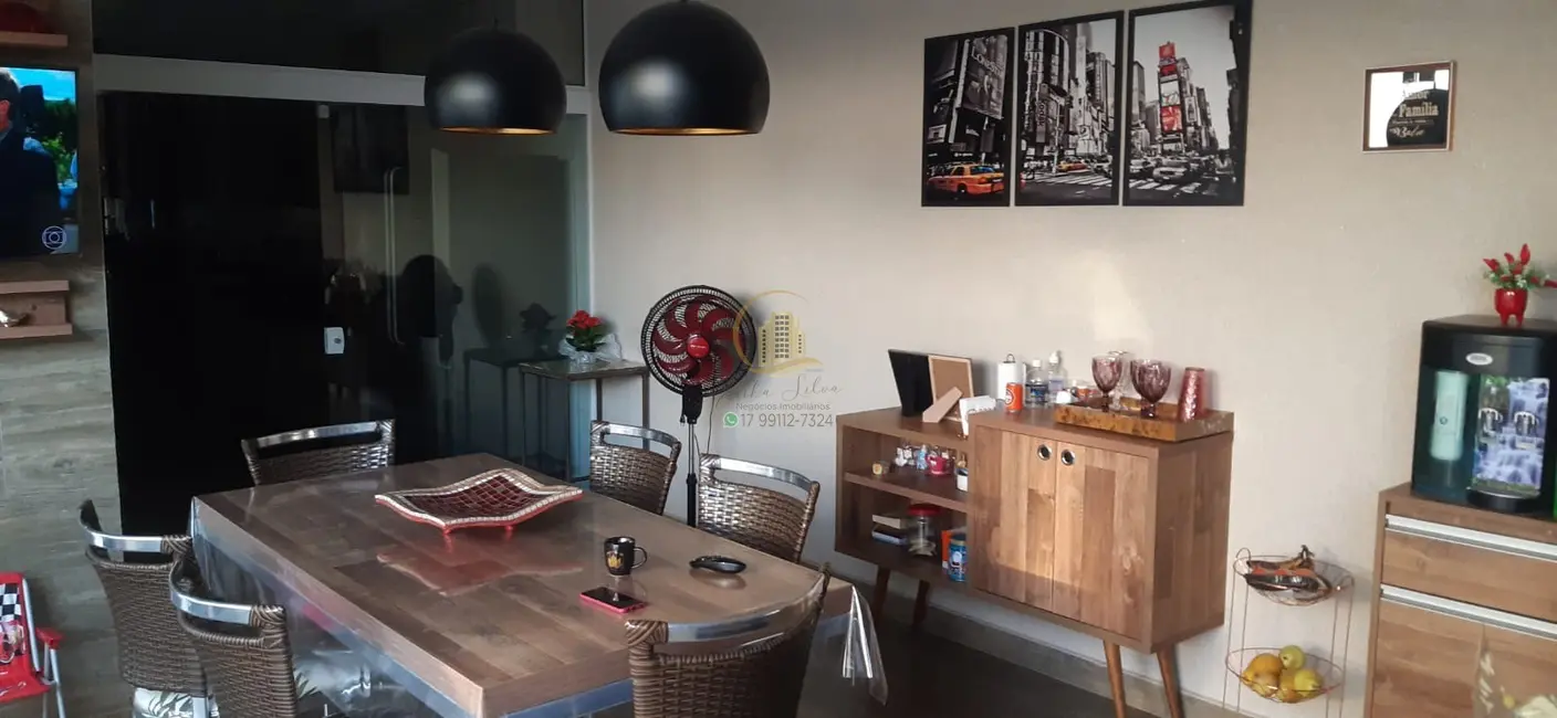 Foto 3 de Casa com 3 quartos à venda, 210m2 em Jardim Astúrias, Sao Jose Do Rio Preto - SP