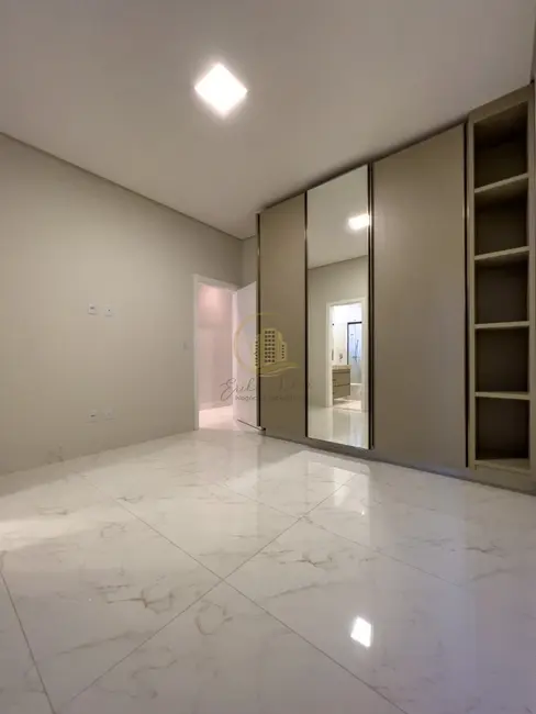 Foto 3 de Casa de Condomínio com 3 quartos à venda, 238m2 em Condomínio Vilage La Montagne, Sao Jose Do Rio Preto - SP