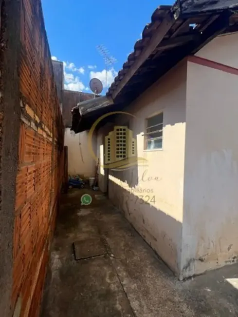 Foto 2 de Casa com 3 quartos à venda, 200m2 em Bady Bassitt - SP
