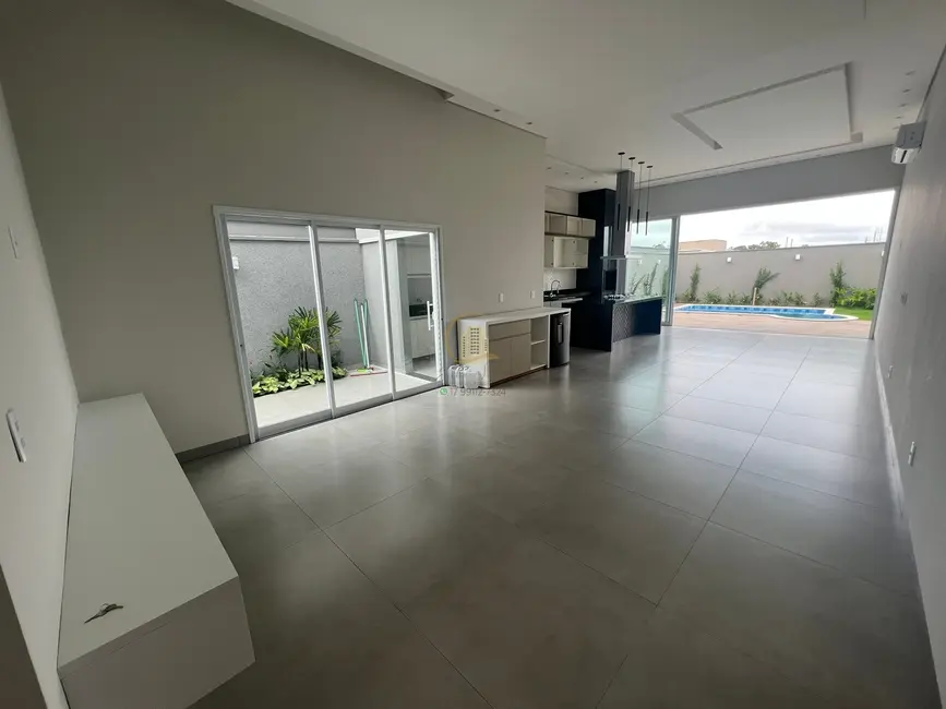 Casa de Condomínio com 3 quartos à venda, 220m2 em Quinta do Lago Residence, Sao Jose Do Rio Preto - SP - imagem 3 Foto 3 de Casa de Condomínio com 3 quartos à venda, 220m2 em Quinta do Lago Residence, Sao Jose Do Rio Preto - SP