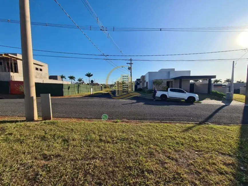 Foto 3 de Terreno / Lote à venda, 379m2 em Mirassol - SP