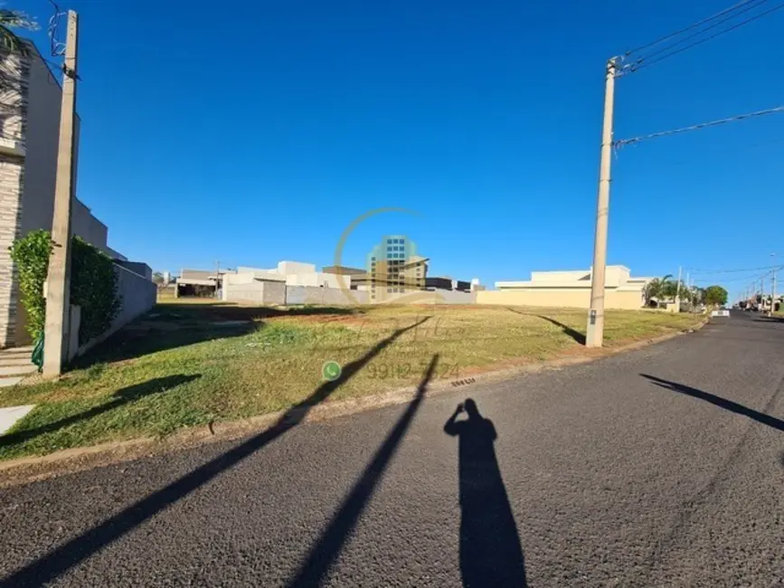 Foto 2 de Terreno / Lote à venda, 379m2 em Mirassol - SP