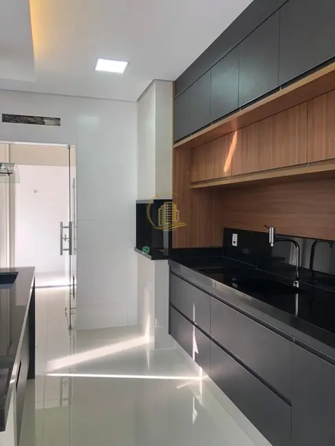 Casa de Condomínio com 3 quartos à venda, 207m2 em Residencial Gaivota II, Sao Jose Do Rio Preto - SP - imagem 3 Foto 3 de Casa de Condomínio com 3 quartos à venda, 207m2 em Residencial Gaivota II, Sao Jose Do Rio Preto - SP