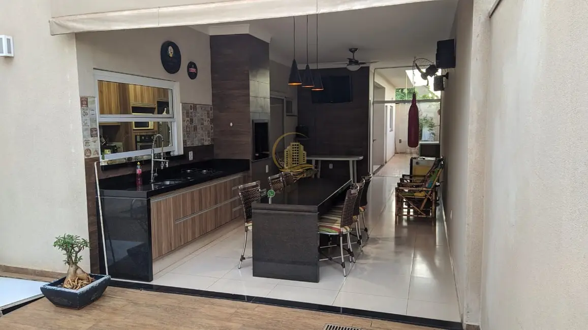 Casa de Condomínio com 3 quartos à venda, 254m2 em Loteamento Recanto do Lago, Sao Jose Do Rio Preto - SP - imagem 8 Foto 8 de Casa de Condomínio com 3 quartos à venda, 254m2 em Loteamento Recanto do Lago, Sao Jose Do Rio Preto - SP