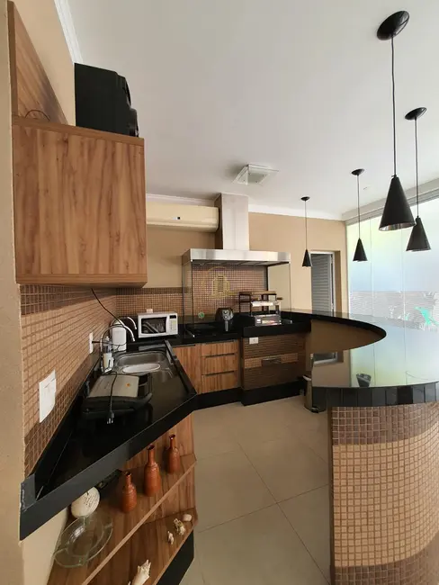 Casa de Condomínio com 3 quartos à venda, 240m2 em Loteamento Recanto do Lago, Sao Jose Do Rio Preto - SP - imagem 4 Foto 4 de Casa de Condomínio com 3 quartos à venda, 240m2 em Loteamento Recanto do Lago, Sao Jose Do Rio Preto - SP