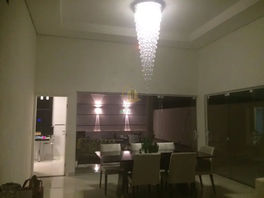 Casa de Condomínio com 3 quartos à venda, 260m2 em Parque Residencial Damha VI, Sao Jose Do Rio Preto - SP - imagem 8 Foto 8 de Casa de Condomínio com 3 quartos à venda, 260m2 em Parque Residencial Damha VI, Sao Jose Do Rio Preto - SP