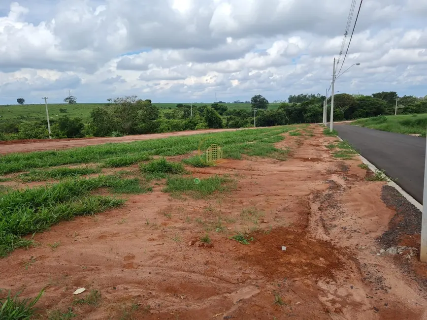 Foto 2 de Terreno / Lote à venda, 243m2 em Mirassol - SP