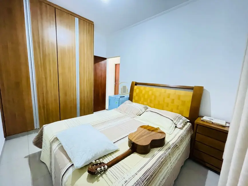 Casa com 2 quartos à venda, 120m2 em Residencial Califórnia, Sao Jose Do Rio Preto - SP - imagem 5 Foto 5 de Casa com 2 quartos à venda, 120m2 em Residencial Califórnia, Sao Jose Do Rio Preto - SP