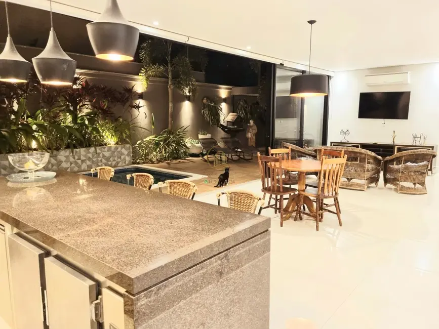 Casa de Condomínio com 3 quartos à venda, 284m2 em Parque Residencial Damha V, Sao Jose Do Rio Preto - SP - imagem 9 Foto 9 de Casa de Condomínio com 3 quartos à venda, 284m2 em Parque Residencial Damha V, Sao Jose Do Rio Preto - SP