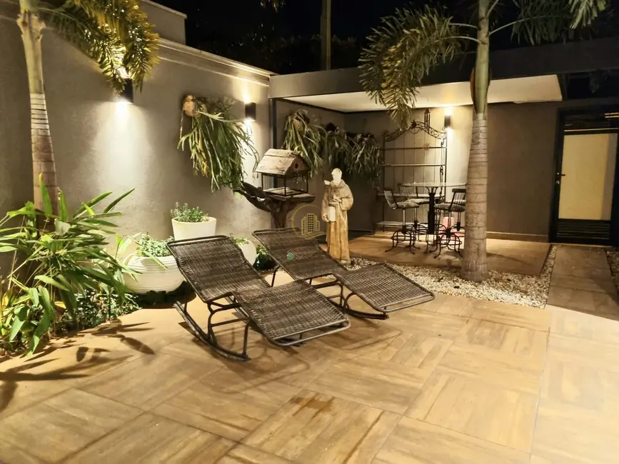 Casa de Condomínio com 3 quartos à venda, 284m2 em Parque Residencial Damha V, Sao Jose Do Rio Preto - SP - imagem 5 Foto 5 de Casa de Condomínio com 3 quartos à venda, 284m2 em Parque Residencial Damha V, Sao Jose Do Rio Preto - SP