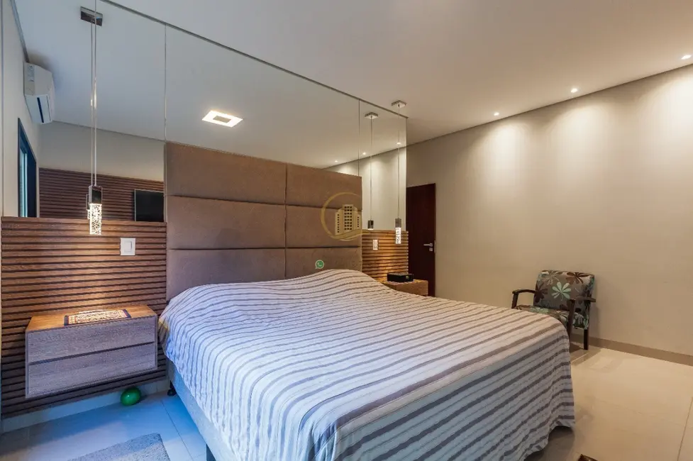 Foto 3 de Casa de Condomínio com 3 quartos à venda, 250m2 em Loteamento Recanto do Lago, Sao Jose Do Rio Preto - SP