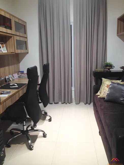 Casa com 4 quartos à venda, 380m2 em Sao Jose Do Rio Preto - SP - imagem 8 Foto 8 de Casa com 4 quartos à venda, 380m2 em Sao Jose Do Rio Preto - SP