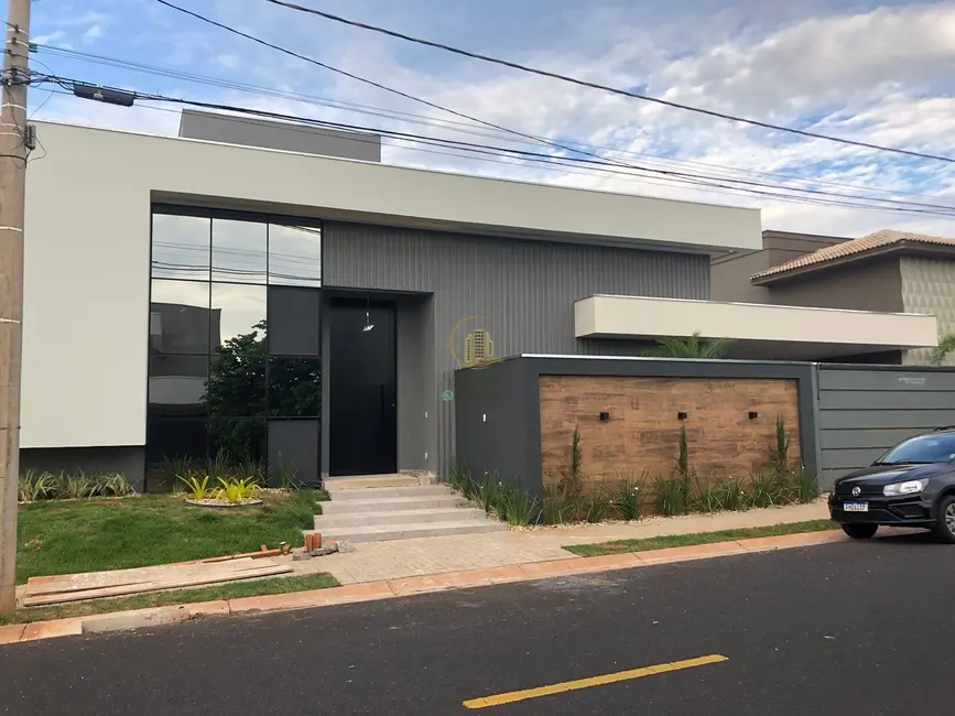 Casa de Condomínio com 3 quartos à venda, 250m2 em Parque Residencial Damha VI, Sao Jose Do Rio Preto - SP - imagem 1 Foto 1 de Casa de Condomínio com 3 quartos à venda, 250m2 em Parque Residencial Damha VI, Sao Jose Do Rio Preto - SP