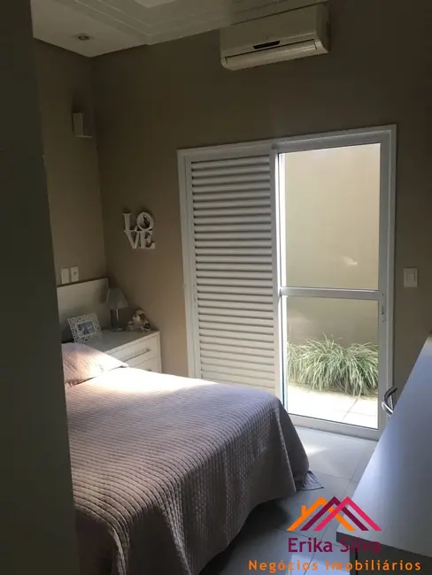 Casa de Condomínio com 4 quartos à venda, 325m2 em Residencial Gaivota I, Sao Jose Do Rio Preto - SP - imagem 5 Foto 5 de Casa de Condomínio com 4 quartos à venda, 325m2 em Residencial Gaivota I, Sao Jose Do Rio Preto - SP