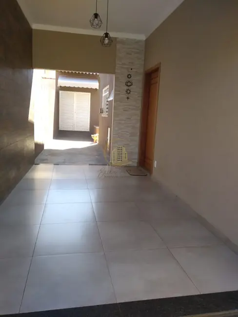 Foto 1 de Casa com 2 quartos à venda, 120m2 em Conjunto Habitacional Cristo Rei, Sao Jose Do Rio Preto - SP
