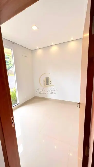 Casa de Condomínio com 3 quartos para alugar, 180m2 em Residencial Village Damha Rio Preto II, Sao Jose Do Rio Preto - SP - imagem 9 Foto 9 de Casa de Condomínio com 3 quartos para alugar, 180m2 em Residencial Village Damha Rio Preto II, Sao Jose Do Rio Preto - SP