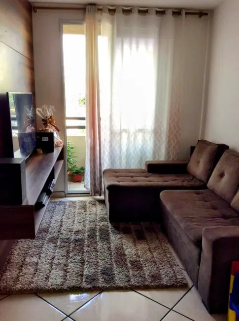 Apartamento com 2 quartos à venda, 50m2 em Vila Mercês, Carapicuiba - SP - imagem 3 Foto 3 de Apartamento com 2 quartos à venda, 50m2 em Vila Mercês, Carapicuiba - SP