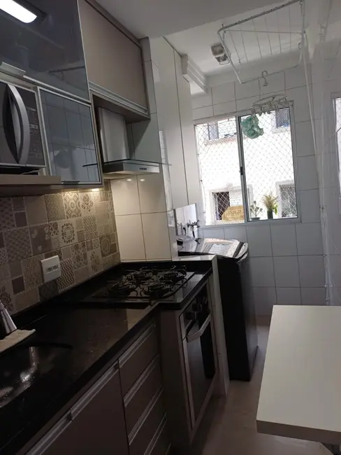 Apartamento com 2 quartos à venda, 40m2 em Jardim Marilu, Carapicuiba - SP - imagem 4 Foto 4 de Apartamento com 2 quartos à venda, 40m2 em Jardim Marilu, Carapicuiba - SP