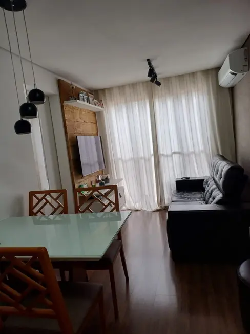 Foto 1 de Apartamento com 2 quartos à venda, 40m2 em Jardim Marilu, Carapicuiba - SP