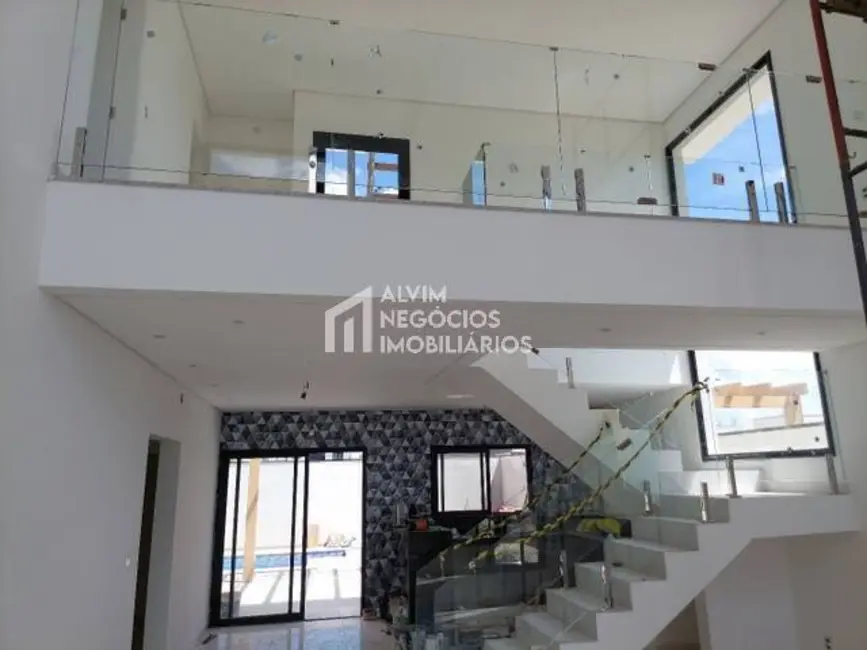 Foto 1 de Sobrado com 3 quartos à venda, 300m2 em Cacapava, SP