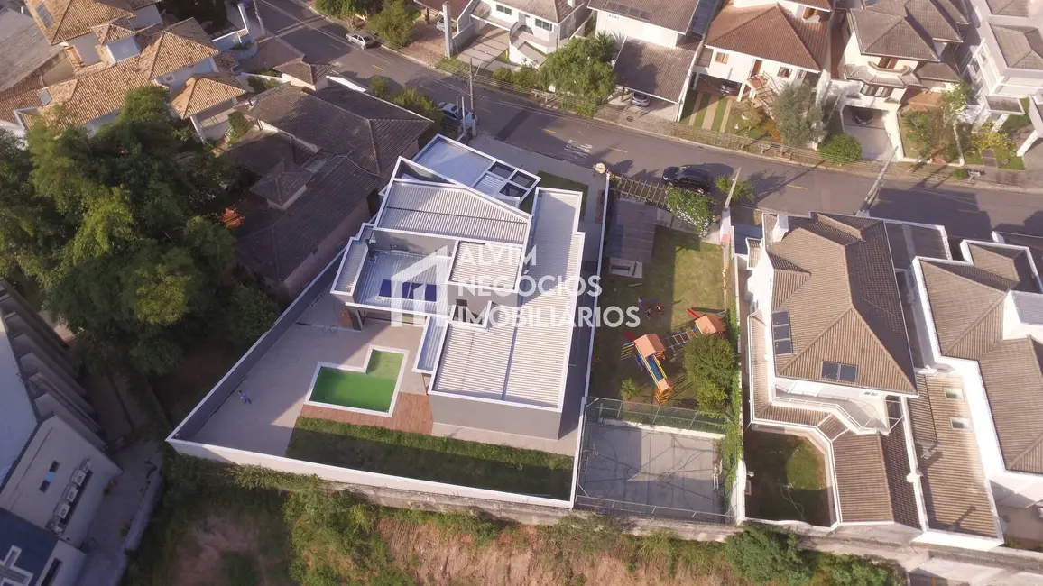 Foto 1 de Casa com 4 quartos à venda, 268m2 em Sao Jose Dos Campos - SP