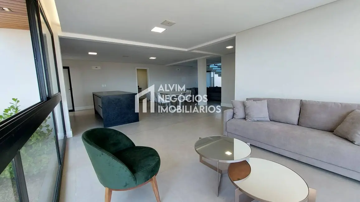 Foto 5 de Sobrado com 5 quartos à venda, 540m2 em Sao Jose Dos Campos - SP